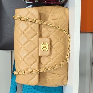Chanel tan flap shoulder bag pleated leather quilted front gold hardware